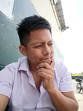 alexchir4 online show from January 7, 2026, 3:36 pm