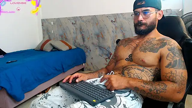 hanz col online show from November 8, 2025, 10:37 am