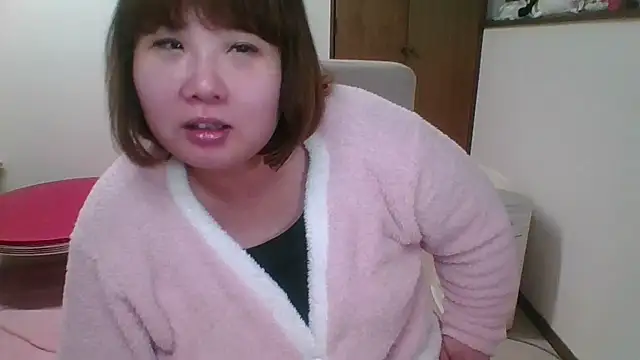 Snapshot of SAKU-RA-chan chatting on February 25, 2026, 1:32 pm SAKU-RA-chan online show from February 25, 2026, 1:32 pm