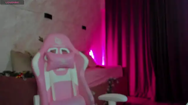 Kira yoon online show from January 10, 2026, 12:45 am