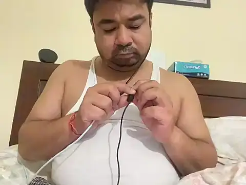 coolboy6566 online show from February 8, 2026, 6:55 pm