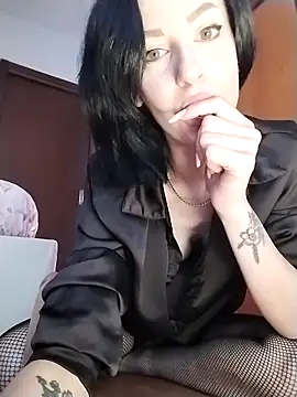 dahlia 82 online show from June 5, 2026, 8:31 am
