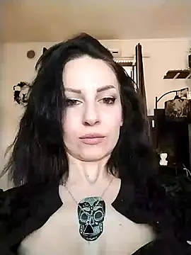 dahlia 82 online show from July 13, 2026, 10:18 am