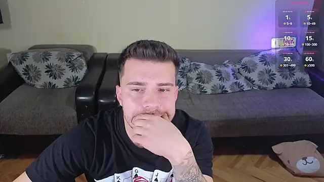 Snapshot of JohnnyStepBro chatting on December 10, 2024, 12:17 am JohnnyStepBro online show from December 10, 2024, 12:17 am