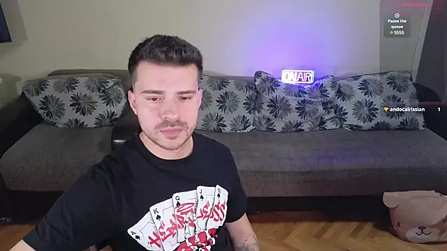 Snapshot of JohnnyStepBro chatting on December 11, 2024, 8:28 pm JohnnyStepBro online show from December 11, 2024, 8:28 pm