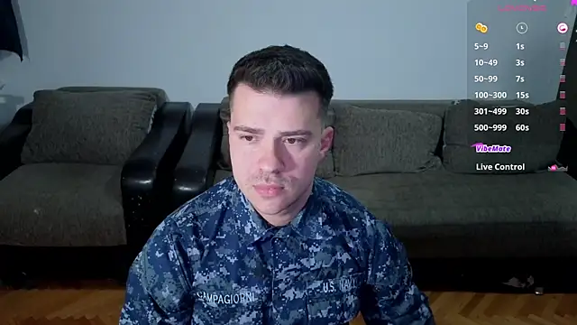 Snapshot of JohnnyStepBro chatting on November 1, 2025, 8:22 pm JohnnyStepBro online show from November 1, 2025, 8:22 pm