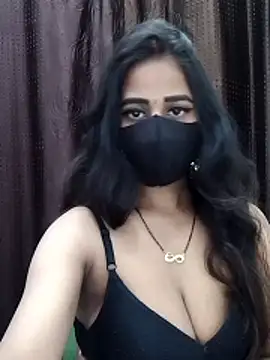 Lalisa sexy online show from November 10, 2025, 4:50 pm