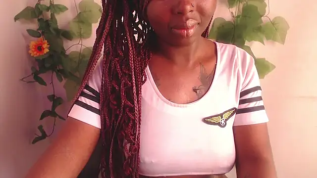 Snapshot of _Zooee chatting on April 24, 2026, 4:20 pm Zooee online show from April 24, 2026, 4:20 pm