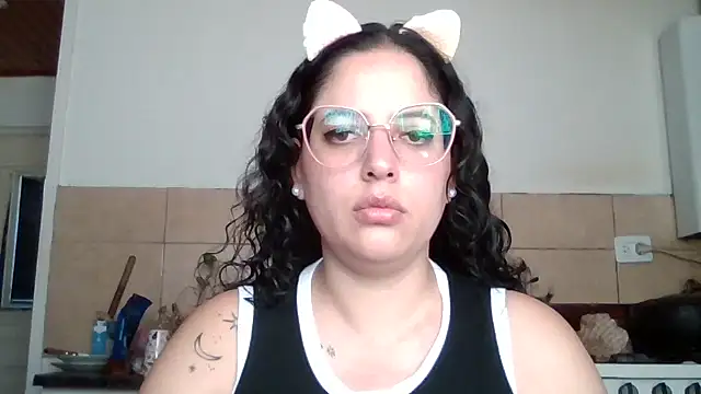 Snapshot of babyluna939 chatting on February 20, 2026, 2:39 pm babyluna939 online show from February 20, 2026, 2:39 pm