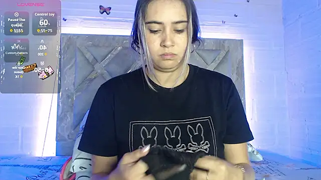 Snapshot of tami_vega chatting on March 10, 2026, 11:37 am tami vega online show from March 10, 2026, 11:37 am