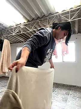 Little Ivy online show from November 5, 2025, 4:07 pm