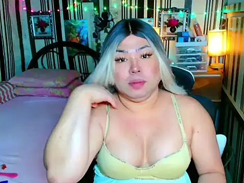 Snapshot of Reginex chatting on February 6, 2026, 1:36 pm Reginex online show from February 6, 2026, 1:36 pm