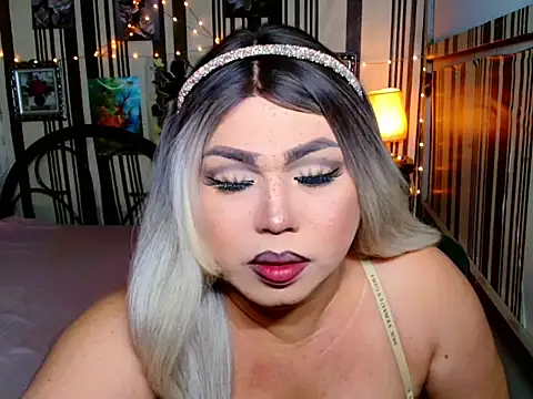 Snapshot of Reginex chatting on February 23, 2026, 5:43 pm Reginex online show from February 23, 2026, 5:43 pm