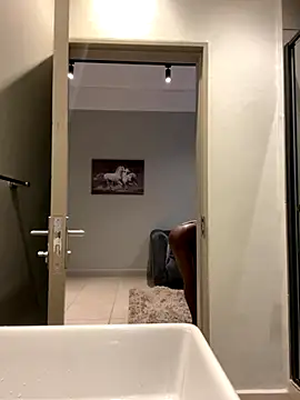 mmbaliii online show from October 29, 2025, 3:03 pm