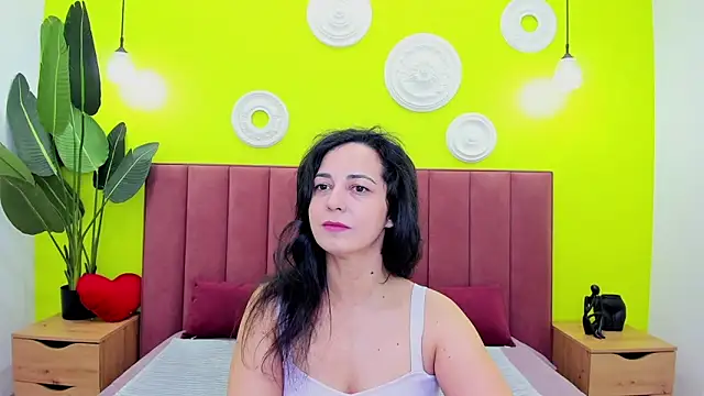 Linda Insatiable online show from May 15, 2026, 1:34 am