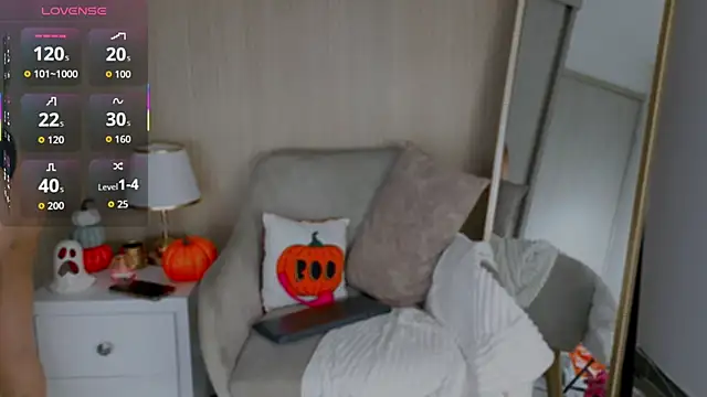 Snapshot of Sofisaenz_ chatting on October 7, 2025, 4:20 am Sofisaenz  online show from October 7, 2025, 4:20 am