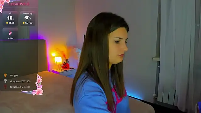 Laura Leee online show from October 13, 2025, 5:35 pm