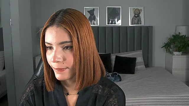 Snapshot of Madie__collins chatting on April 29, 2026, 12:20 pm Madie collins online show from April 29, 2026, 12:20 pm