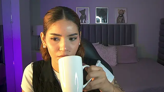 Snapshot of Madie__collins chatting on May 6, 2026, 11:59 am Madie collins online show from May 6, 2026, 11:59 am
