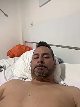 Snapshot of party2025 chatting on January 7, 2025, 1:35 pm party2025 online show from January 7, 2025, 1:35 pm