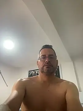 Snapshot of party2025 chatting on November 12, 2025, 4:51 pm party2025 online show from November 12, 2025, 4:51 pm