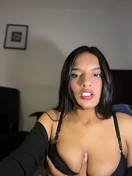 Dulceeany online show from July 30, 2026, 1:43 pm