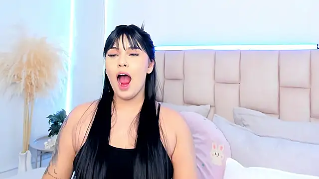 SpicySugar  online show from September 20, 2025, 7:04 pm