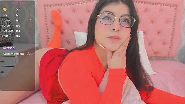 martina rivera  online show from October 28, 2025, 12:19 pm