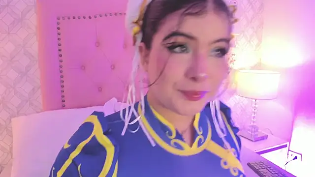 martina rivera  online show from March 28, 2026, 12:16 pm