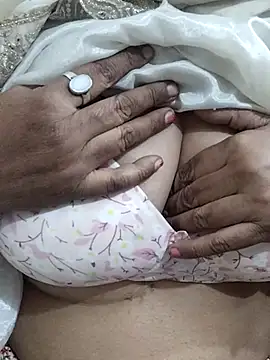 Urmila bhabhii online show from January 10, 2026, 3:52 am