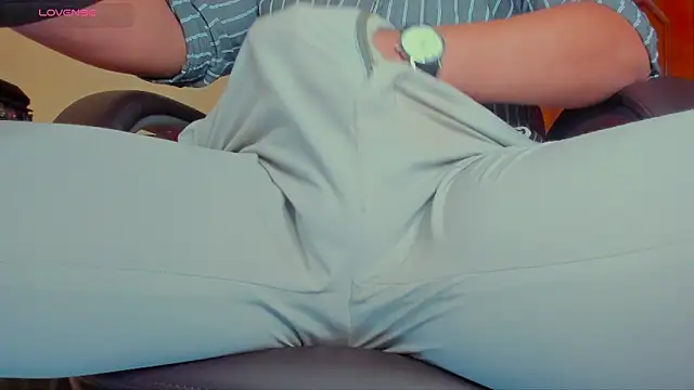 MrLonely02 online show from January 18, 2025, 12:46 am