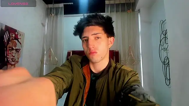 Un Slutty online show from February 17, 2025, 7:31 pm