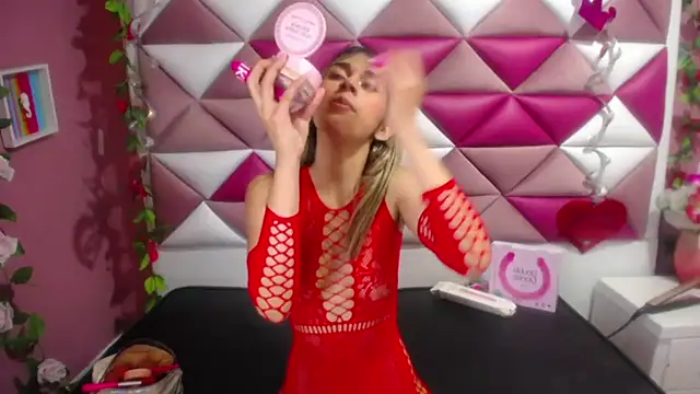 Snapshot of NahomiConnor_ chatting on January 17, 2025, 3:53 pm NahomiConnor online show from January 17, 2025, 3:53 pm