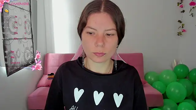 Snapshot of Susana_garcia_ chatting on December 9, 2024, 8:44 pm Susana garcia online show from December 9, 2024, 8:44 pm