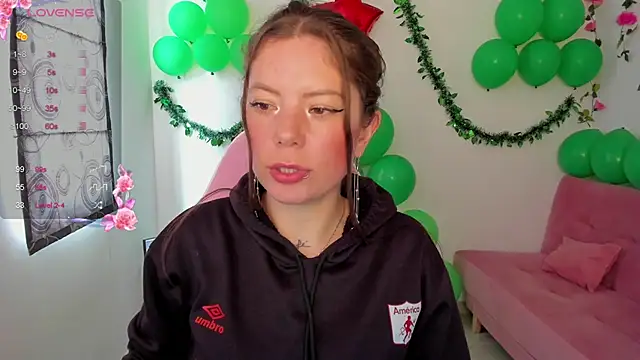 Snapshot of Susana_garcia_ chatting on December 12, 2024, 6:31 pm Susana garcia online show from December 12, 2024, 6:31 pm