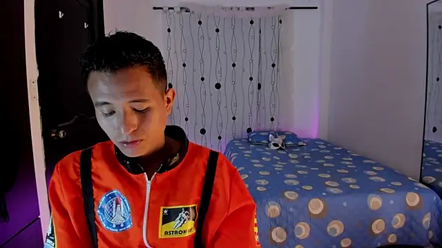 Snapshot of alessandro_wizard chatting on February 8, 2025, 9:46 pm alessandro wizard online show from February 8, 2025, 9:46 pm