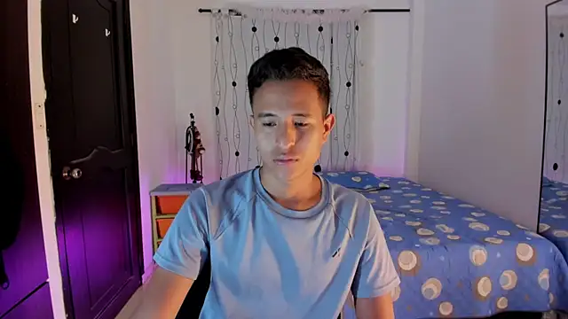 Snapshot of alessandro_wizard chatting on February 10, 2025, 11:45 pm alessandro wizard online show from February 10, 2025, 11:45 pm