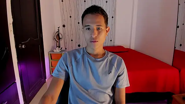 Snapshot of alessandro_wizard chatting on February 25, 2025, 12:55 pm alessandro wizard online show from February 25, 2025, 12:55 pm