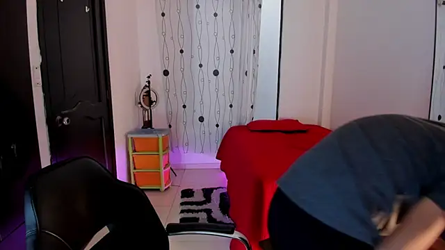 Snapshot of alessandro_wizard chatting on February 27, 2025, 7:26 pm alessandro wizard online show from February 27, 2025, 7:26 pm