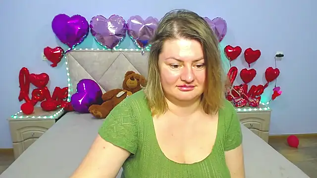 Snapshot of ZannaDreil chatting on February 28, 2025, 5:26 am ZannaDreil online show from February 28, 2025, 5:26 am
