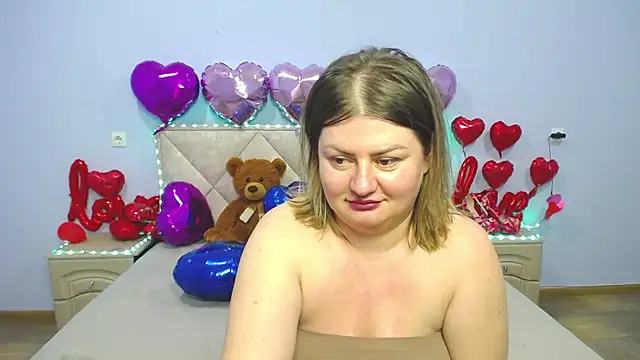Snapshot of ZannaDreil chatting on March 3, 2025, 11:14 pm ZannaDreil online show from March 3, 2025, 11:14 pm