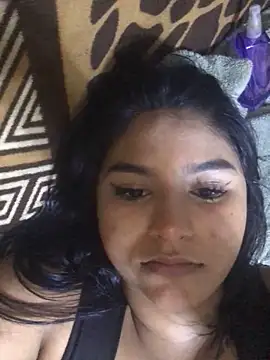 Snapshot of SINUECASTILLO chatting on March 7, 2025, 10:32 pm SINUECASTILLO online show from March 7, 2025, 10:32 pm