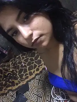 Snapshot of SINUECASTILLO chatting on March 9, 2025, 9:35 am SINUECASTILLO online show from March 9, 2025, 9:35 am