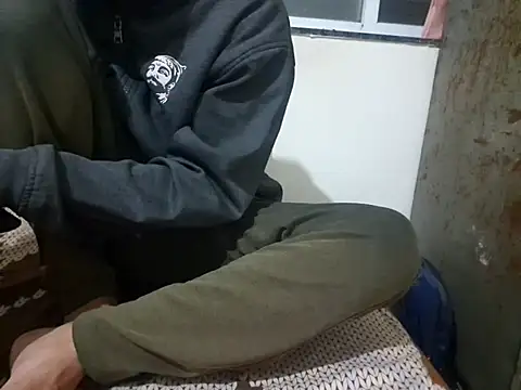 Jonrobinso online show from December 17, 2025, 3:18 pm