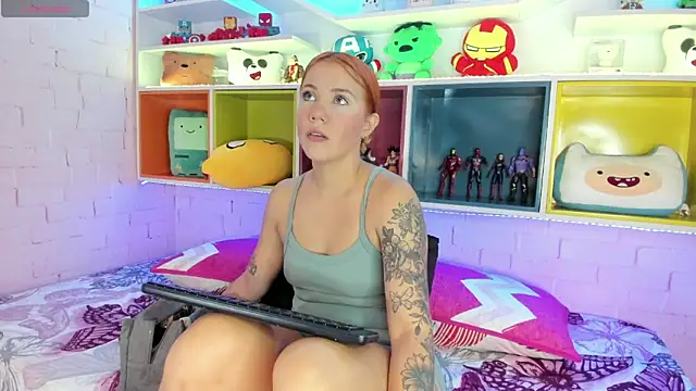 MelaniieRoux online show from April 8, 2026, 7:36 pm