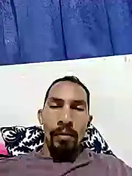 Emilio2034 online show from January 14, 2025, 6:07 pm