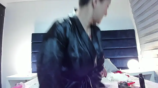  Cristal evans online show from January 5, 2025, 9:48 am