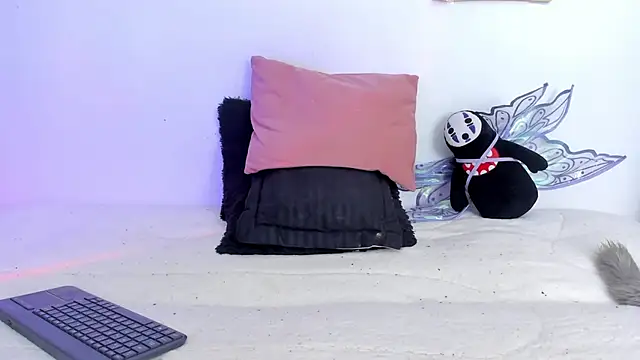 AlyRoses online show from January 24, 2025, 1:13 am