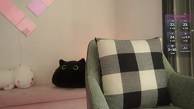 Mysticxkitty online show from October 14, 2025, 4:19 pm