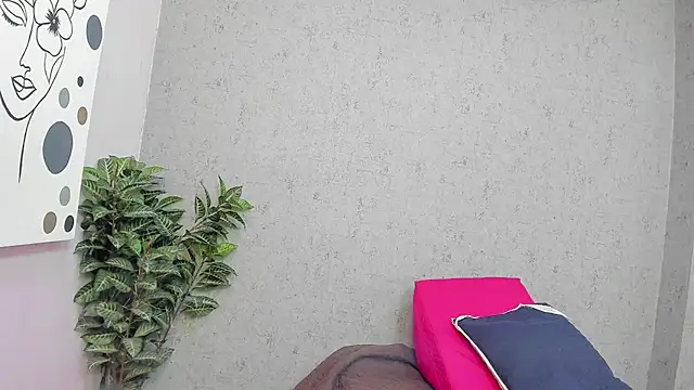 Tiffany mendez online show from February 18, 2026, 12:01 pm